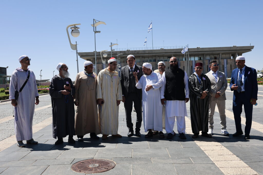 Imams in front of the Knesset